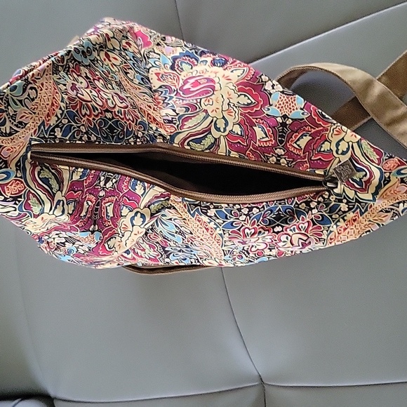 Bohemian Floral Daypack Backpack - Picture 6 of 12